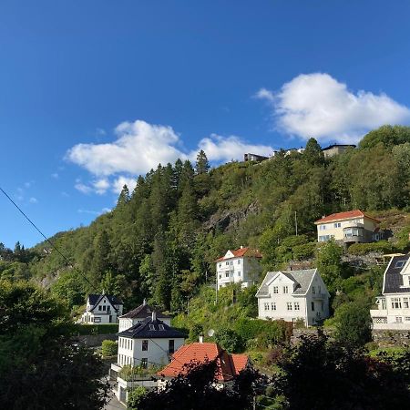 Kjellerleilighet - Naert Haukeland Sykehus. Bergen Exterior foto