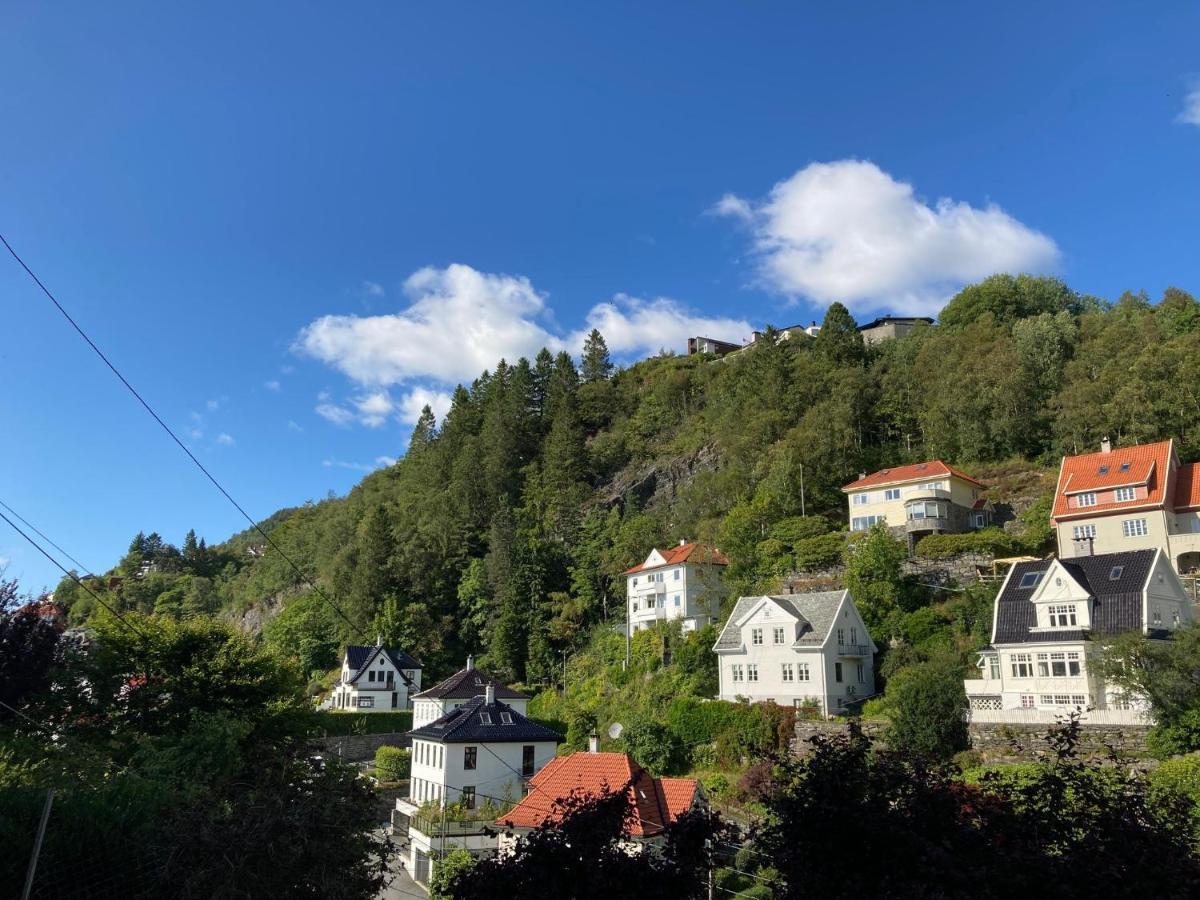 Kjellerleilighet - Naert Haukeland Sykehus. Bergen Exterior foto