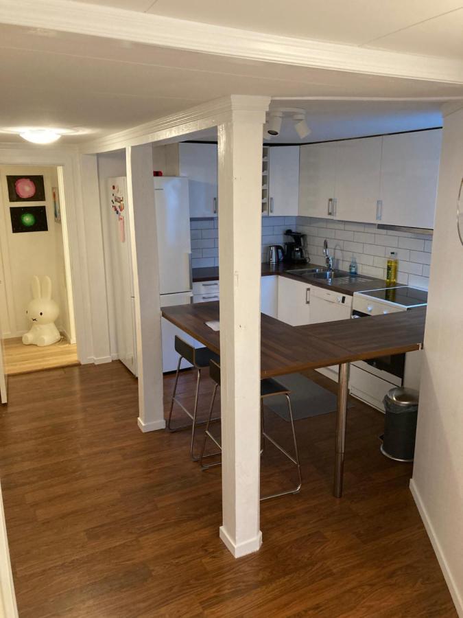 Kjellerleilighet - Naert Haukeland Sykehus. Bergen Exterior foto